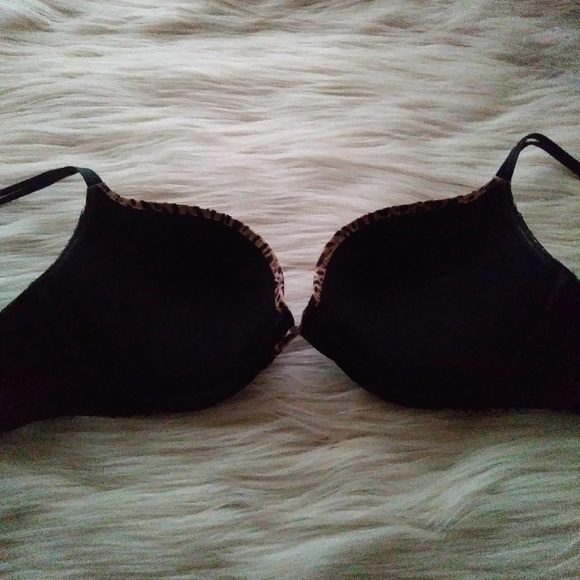 Victoria Secret Bra - Picture 2 of 2